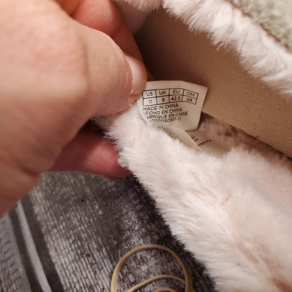 TOMS Women's Alpargata Fleece Faux Fur Slip On Cream Size 11 - Picture 13 of 13